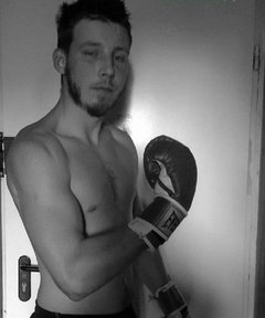 powalce3rndK.O.jpg 3 runda K.O Win ;) do 84Kg