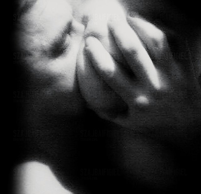 q.jpg - SzajbaiFigiel