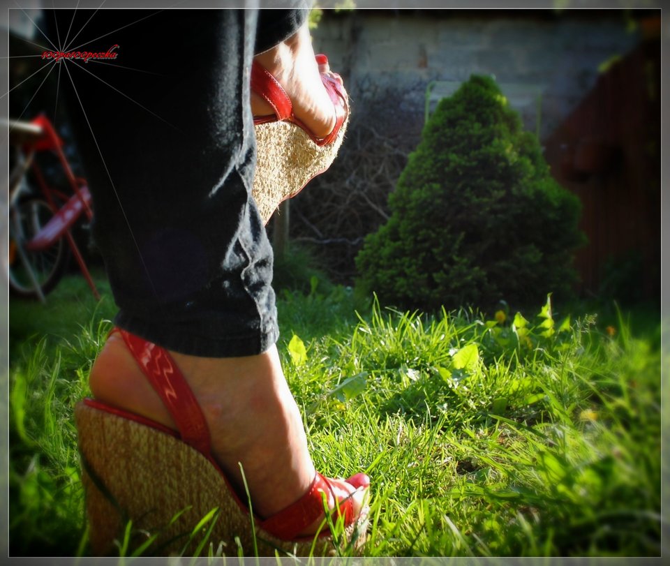 Czerwone Koturny  99 - 100pa100peczka