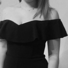 Chodź tak, jakby zawsze szło za tobą trzech mężczyzn ;)