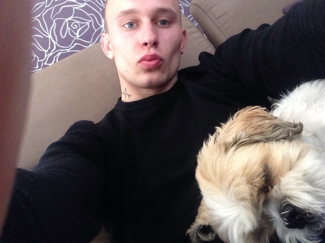 07d80bfbe510.640x480.jpg - Robert22cm