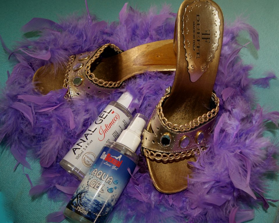 Hmmm .... który żel intymny lepszy? - Ajsza69