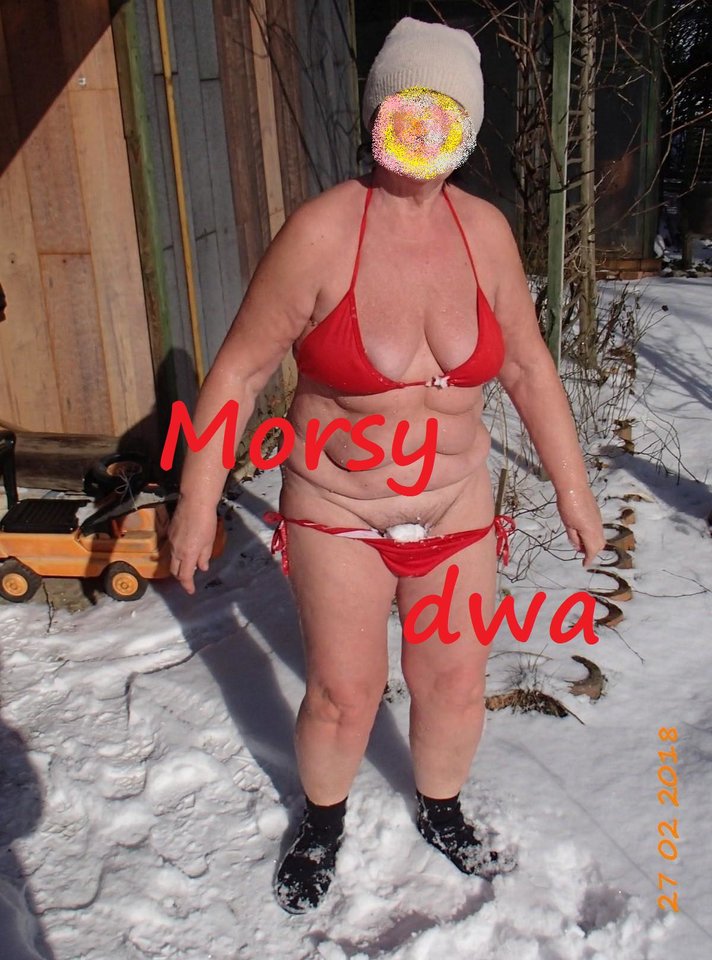 Po kulaniu się w śniegu. - Morsy_dwa