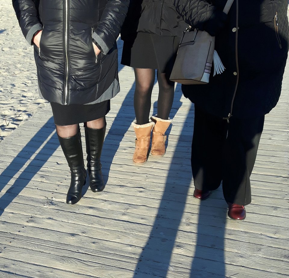 20180318_163649.jpg - iPantyhose