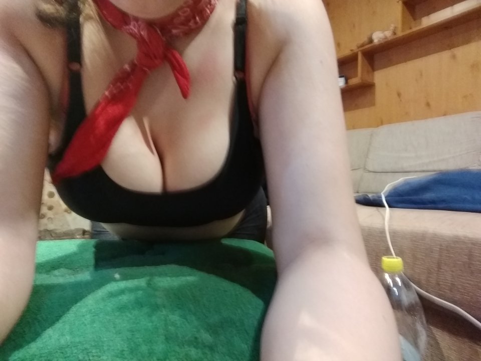 Obciąganie teraz w plenerze ze spustem na cycki przy Panu $ - ZjaranaParka