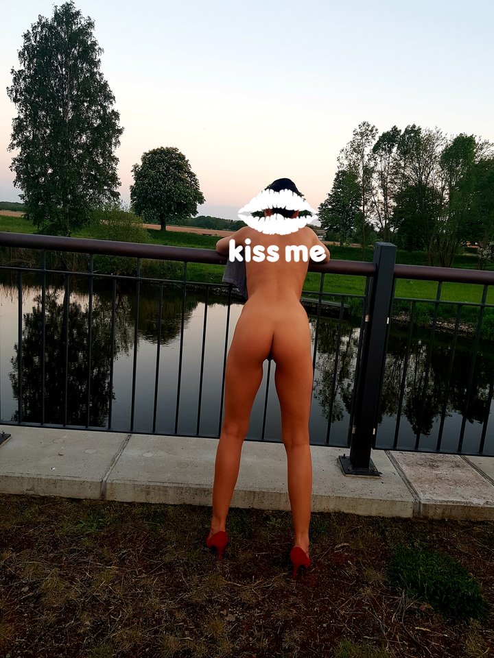 POPROSZE O BUZIACZKI W TYŁECZEK - LTM8090