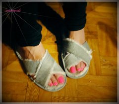 szare papucie #44