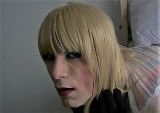 Lucy bLOND 25.jpg - LucyPrince