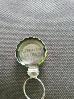 Lepiej by było "czekam na ciebie" 😋