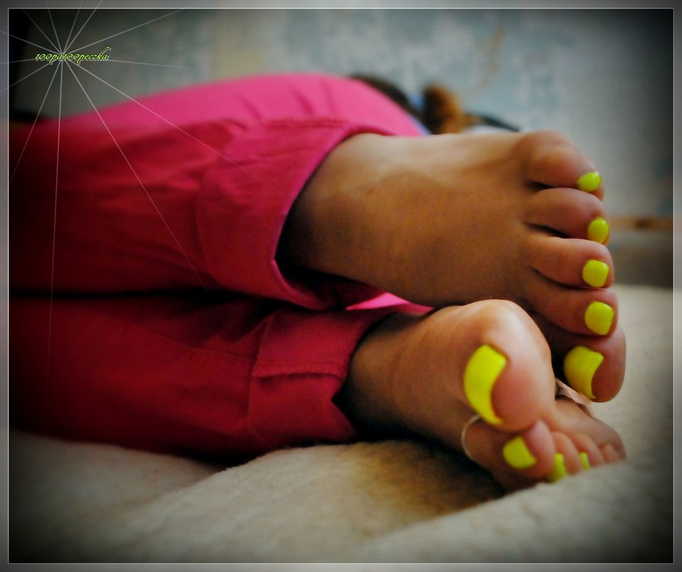 Neon Yellow #68 - 100pa100peczka