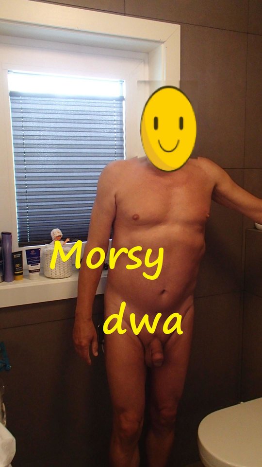 W łazience. - Morsy_dwa