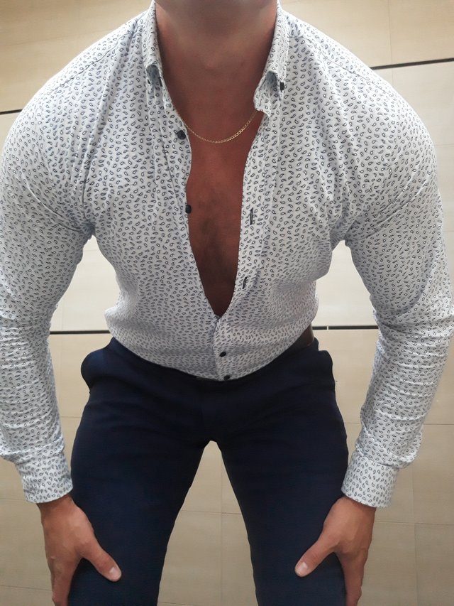 MaleEscortVIP