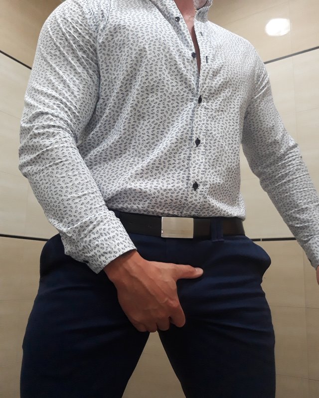 MaleEscortVIP