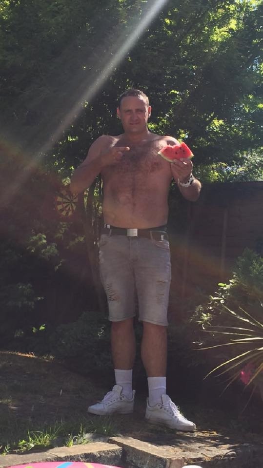 37129411_1574252272687183_8386815229111042048_n.jpg - robertoad