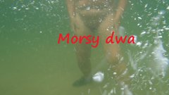 Pod wodą.
