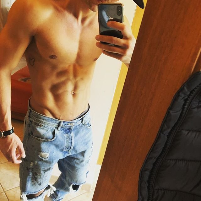 37262444_2100840243515064_96458226664472576_n.jpg - Mietek1992