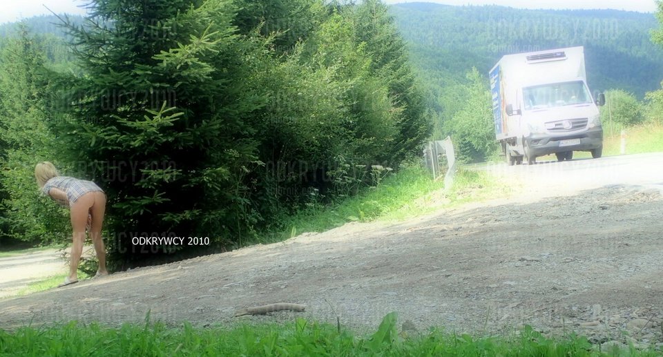 A stamtąd nic nie nadjeźdza . - Odkrywcy2010