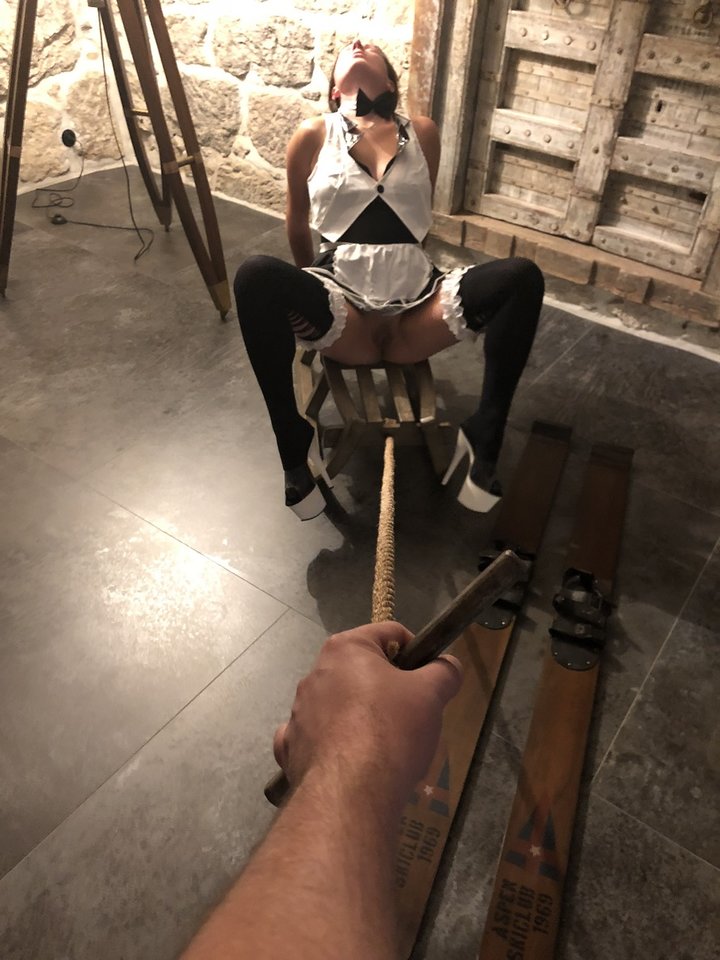 Zaciągnął do samego łóżka ;).JPG - tyskie3