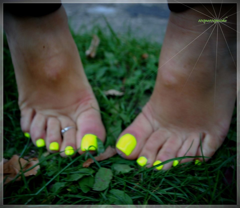 Neon Yellow #73 - 100pa100peczka