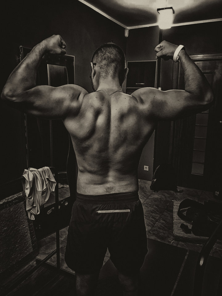 EAT, TRAIN, SEX, SEX, SEX, SLEEP - REPEAT. - ZWICHROWANI