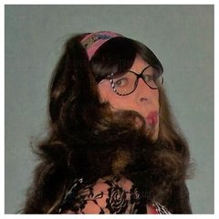 dana portret.jpg