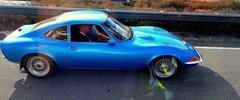Piękny Opel GT w trasie 1