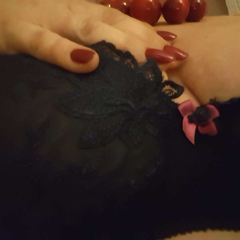 20181102_232309.jpg - OldLady