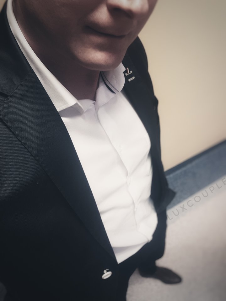 Pora zacząć weekend 😉😈😎 - LuxCouple