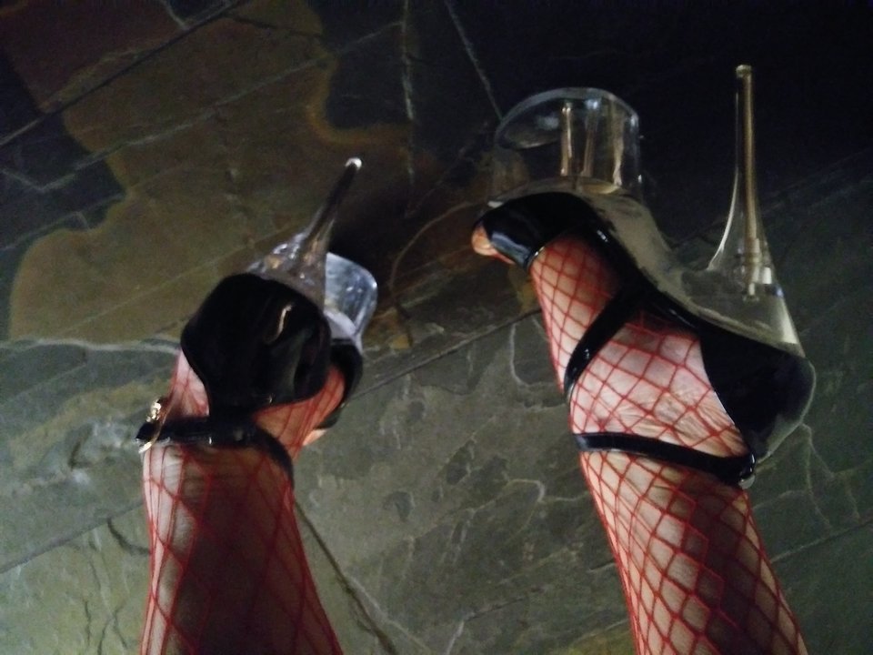 2018-11-17 22.07.47.jpg - MartinkaCross