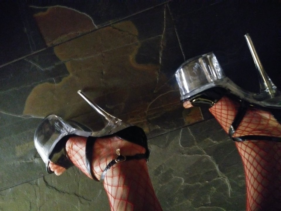 2018-11-17 22.07.58.jpg - MartinkaCross