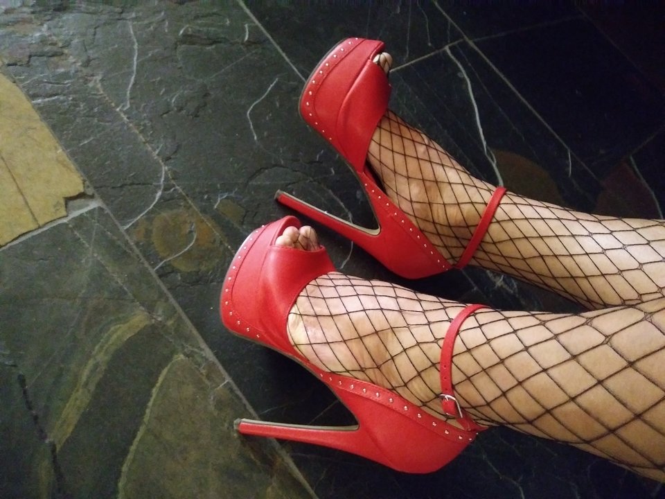 2018-11-28 19.46.20.jpg - MartinkaCross