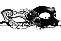 OCZY SZEROKO ZAMKNIĘTE