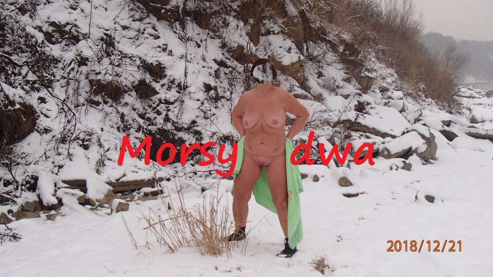 1 zimowa kąpiel ! - Morsy_dwa