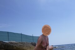 Za siatką tekstylni.jpg