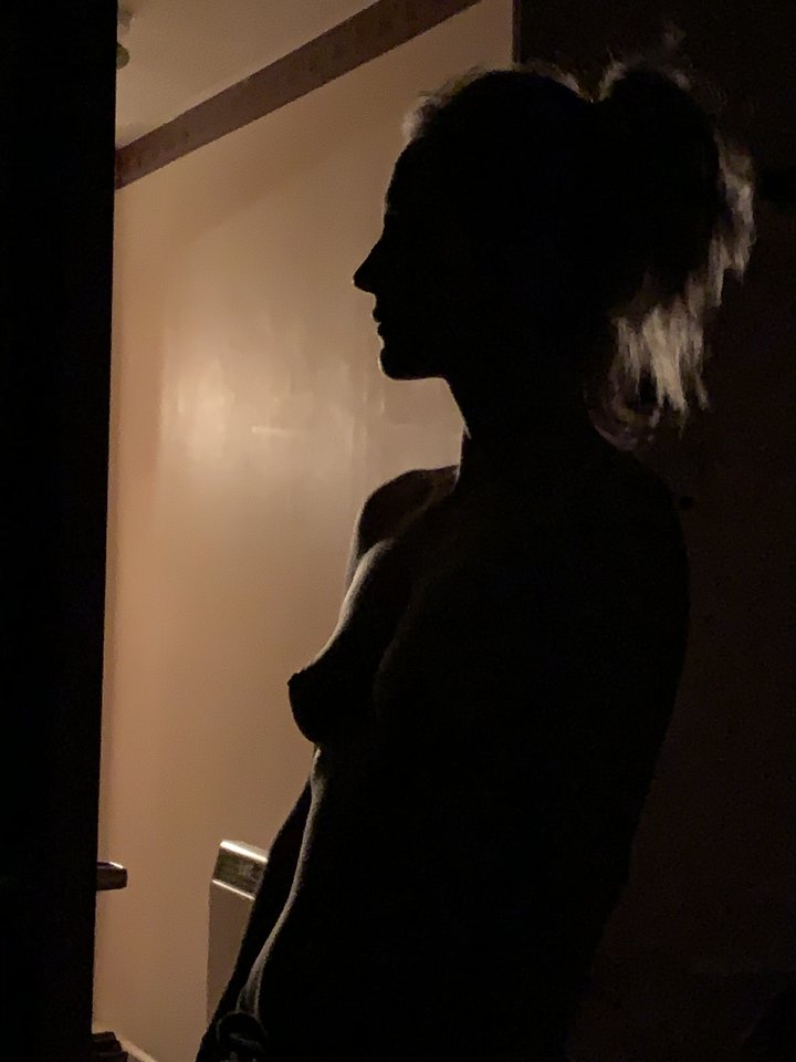 0948498E-4CF4-46F1-BE69-749C314A4443.jpeg - Nierealni_KM