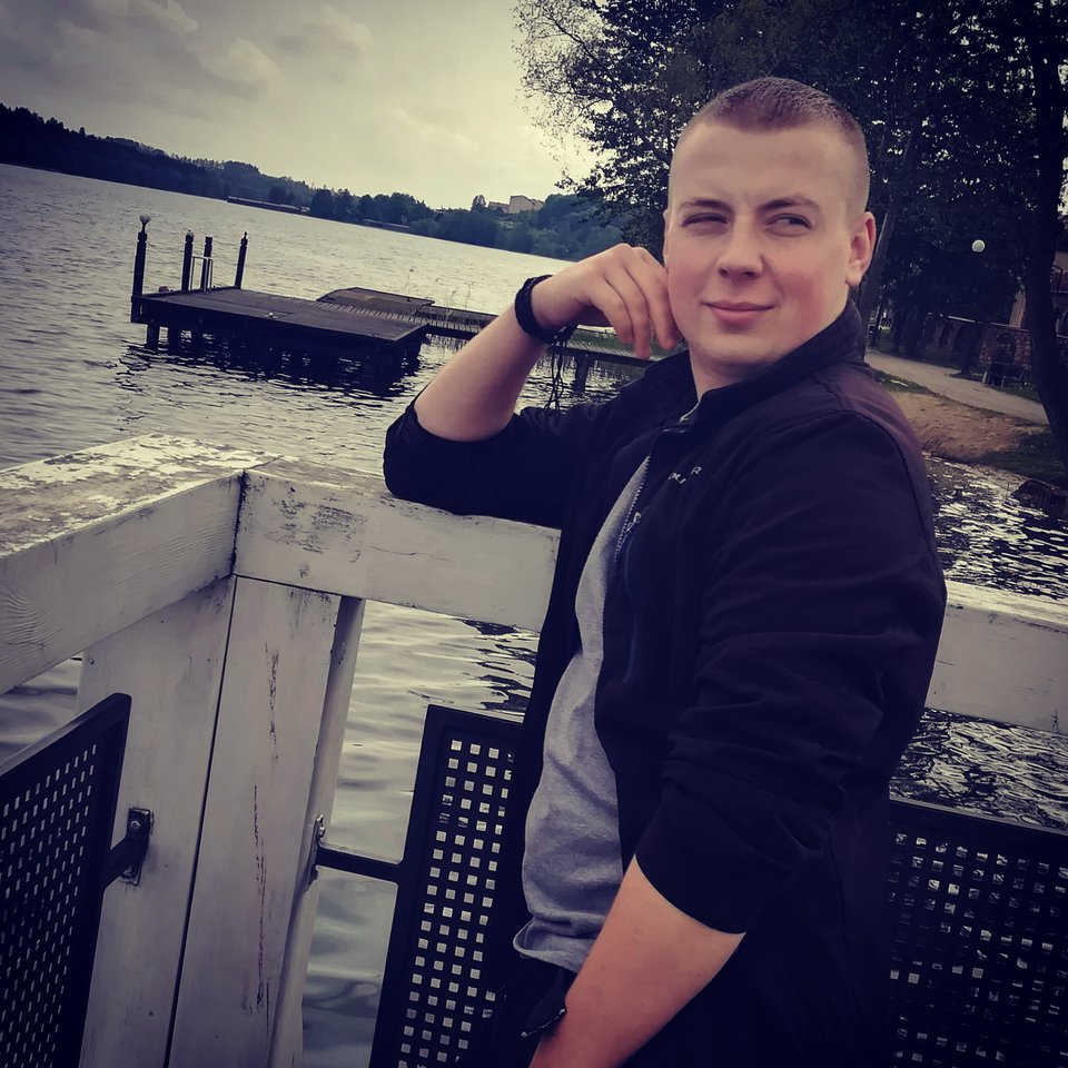 Taki ja 😆 może nie idealny ale realny.  - RafiXD