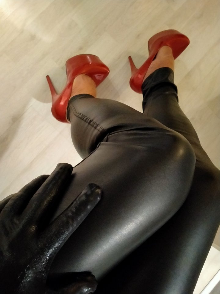 2020-01-30 06.32.39.jpg - MartinkaCross