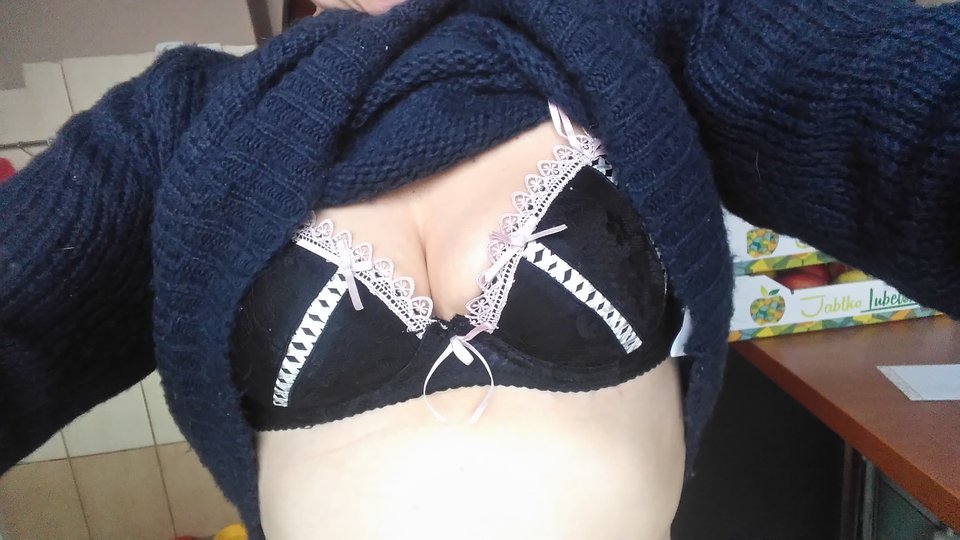 52462756_1198835823612681_1849905301298348032_n.jpg - Uri333