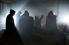 "Oczy szeroko zamknięte w JC&R".