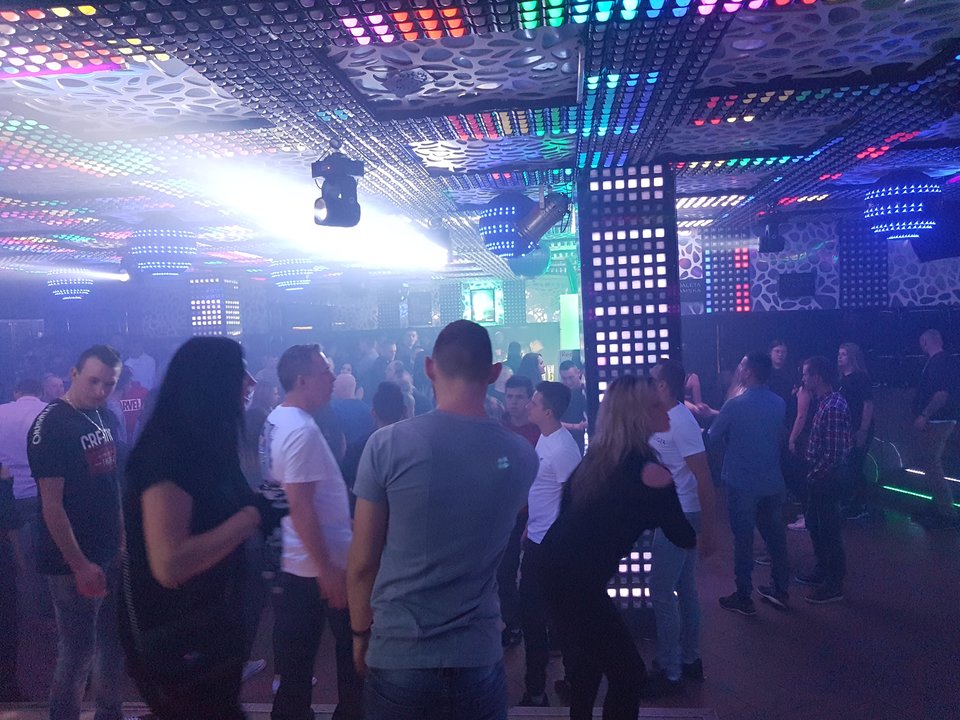 IMG_20200209_0027202638566877610394707.jpg - redxxxx