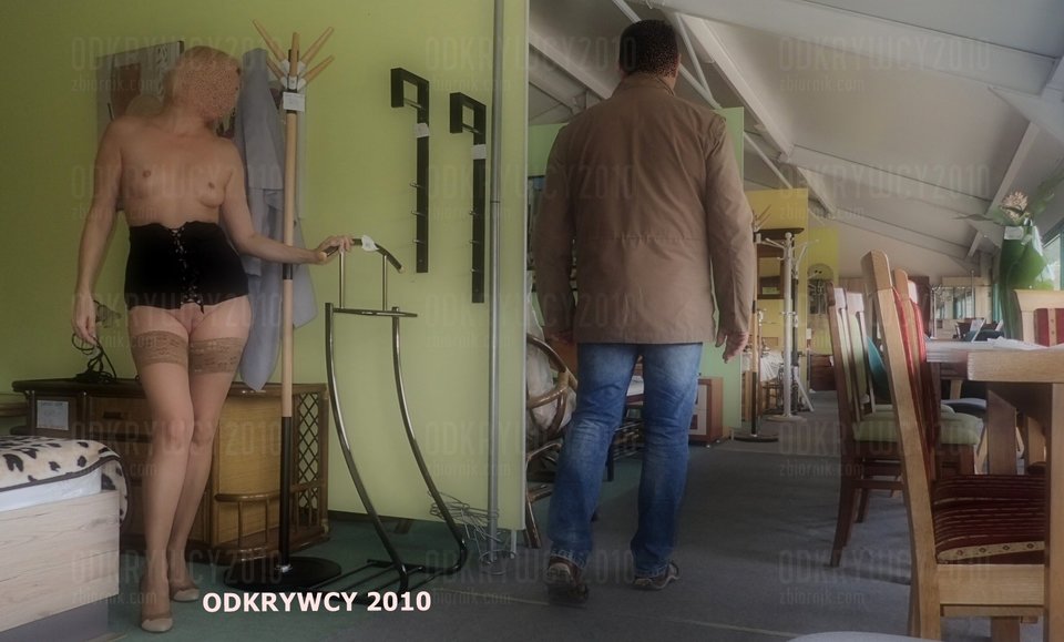 Chyba myśli ze ja jestem eksponatem :) - Odkrywcy2010