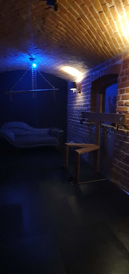 Blue room - ROYAL_NIGHT