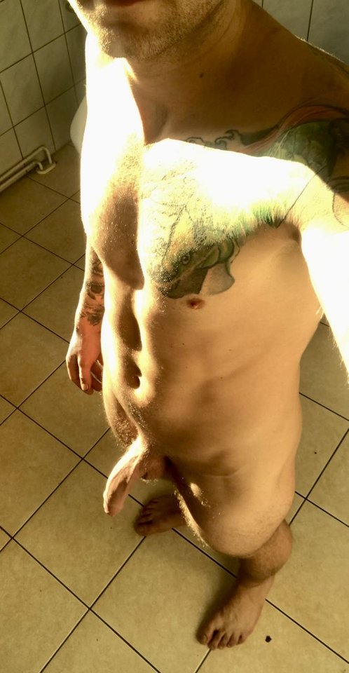 BE06A2E9-D3E4-4EC9-9B98-1904D124B16B.jpeg - Wytatuowany1911