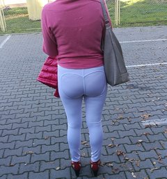 bezwstydna na ulicy.jpg