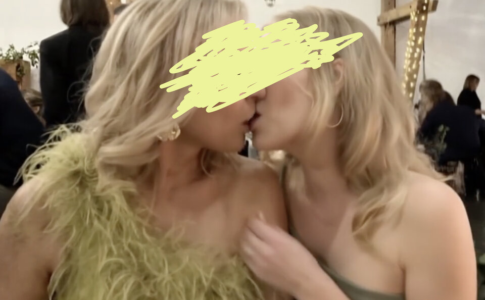 kiss kiss.jpg - maaga