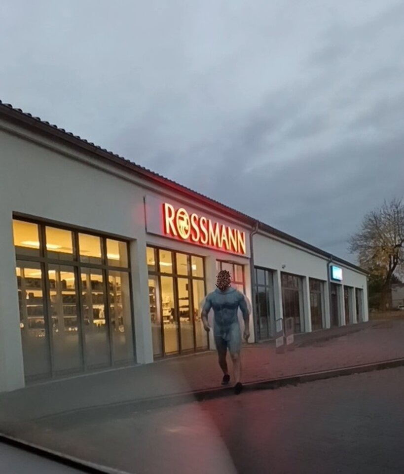 rossmann.jpg - PublicPlaces