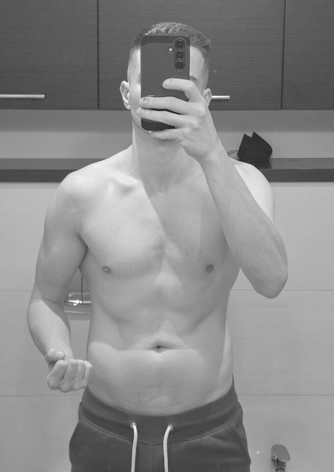 1000052680.jpg - Louis9