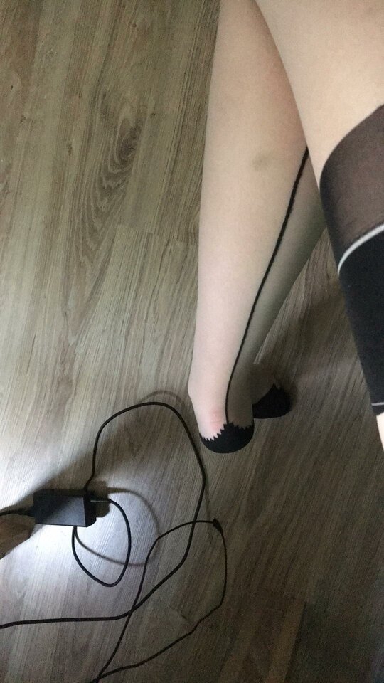 4864.jpg - FetyszNylonPara