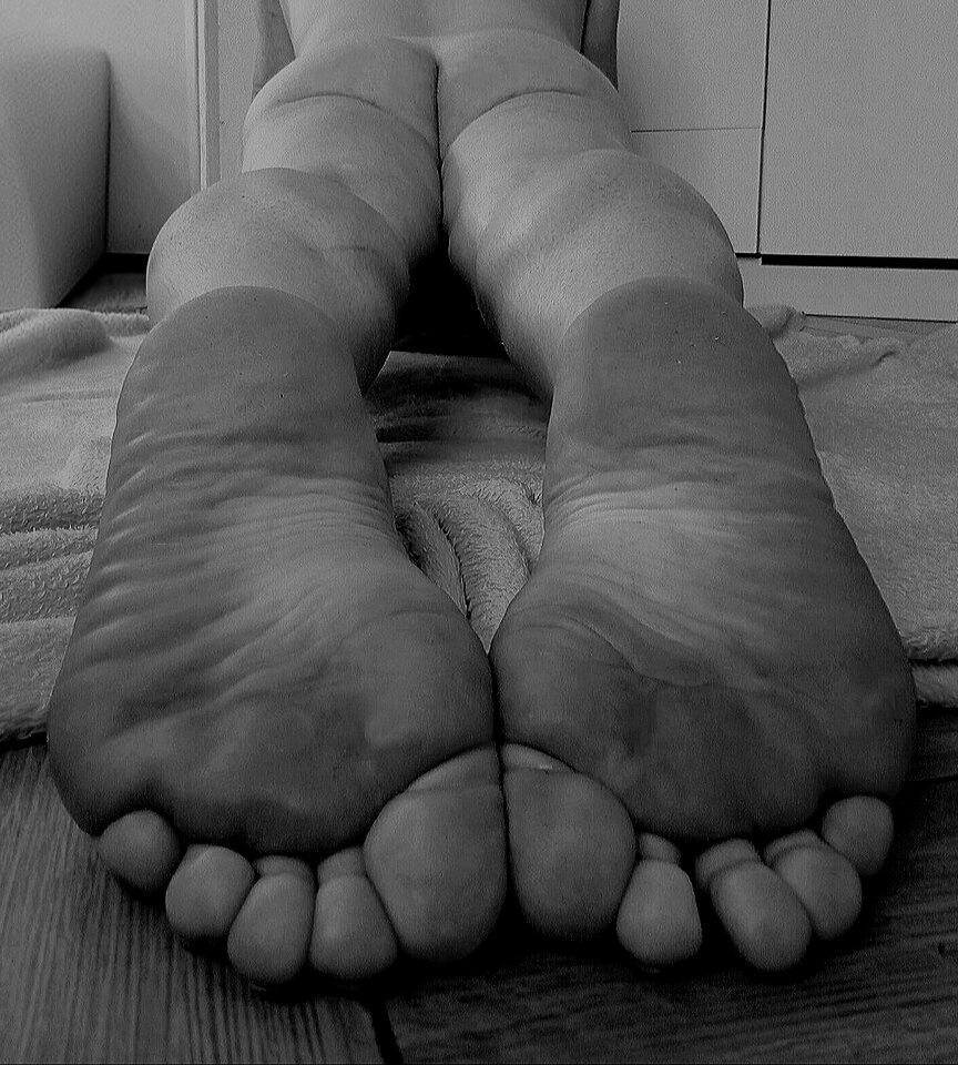 20260320_163435.jpg - 1Hot_wife_end_cuck1