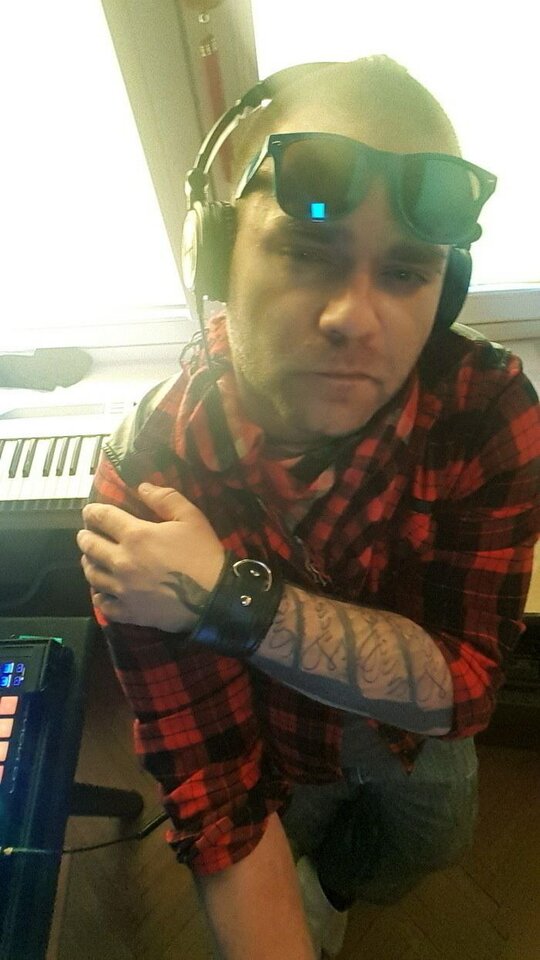 1000122722.jpg - DevilxxxTaxi_Wwa